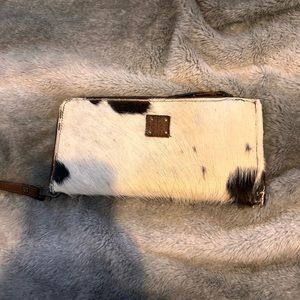 STS classic cowhide clutch